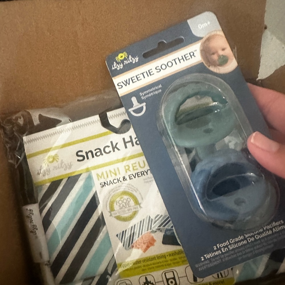 NWT Itzy Ritzy Pacifiers and Snack Bags